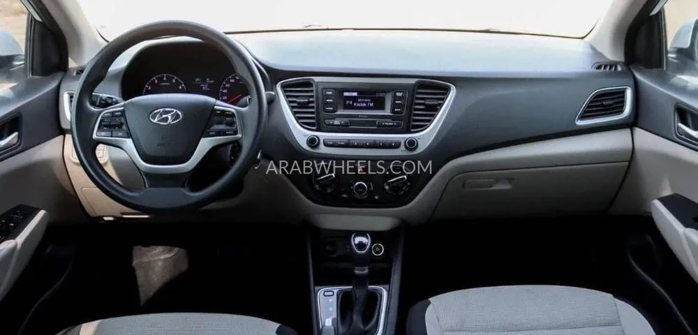 Hyundai Accent 2020 for Sale in Sharjah Image-12