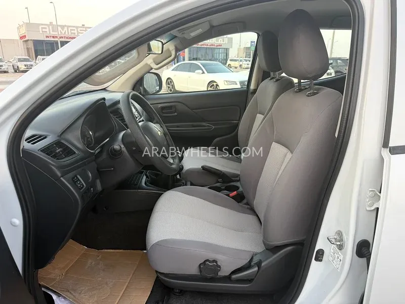 ميتسوبيشي L200 2020 for Sale in أبو ظبي Image-10
