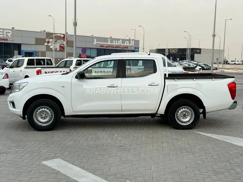 Nissan Navara 2022 for Sale in Abu Dhabi Image-3