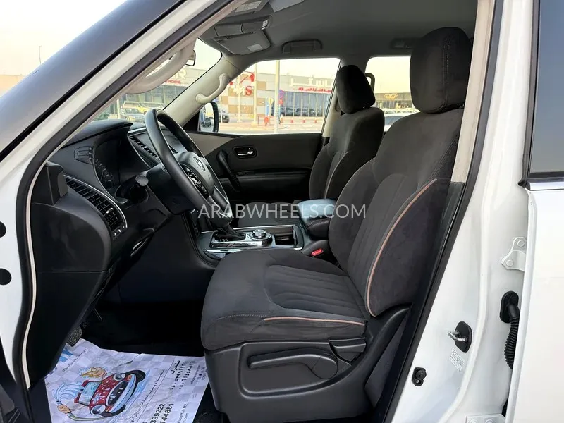 Nissan Patrol 2020 for Sale in Abu Dhabi Image-12