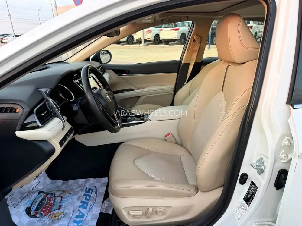 Toyota Camry 2019 for Sale in Abu Dhabi Image-11