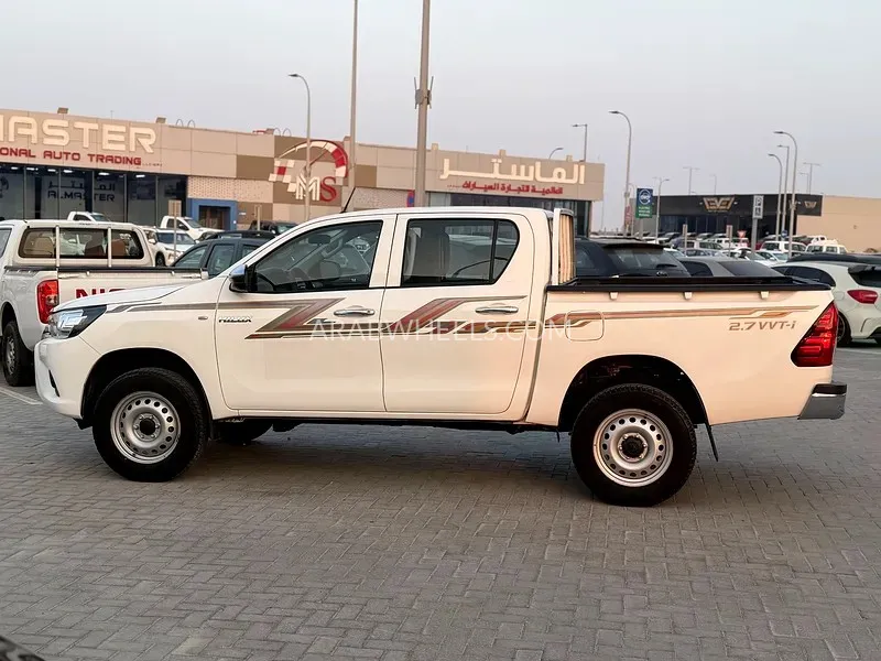 Toyota Hilux 2020 for Sale in Abu Dhabi Image-3