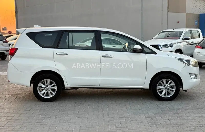 Toyota Innova 2020 for Sale in Abu Dhabi Image-5