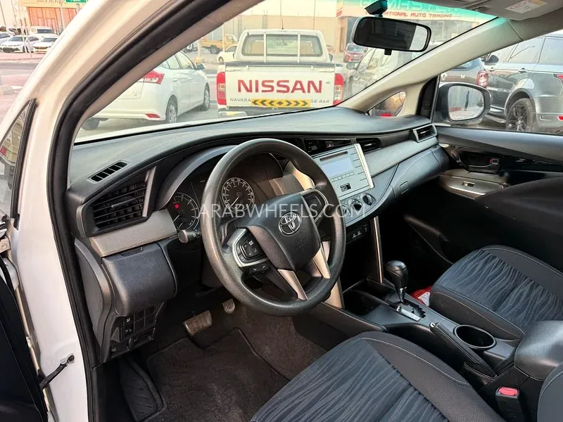 Toyota Innova 2020 for Sale in Abu Dhabi Image-10
