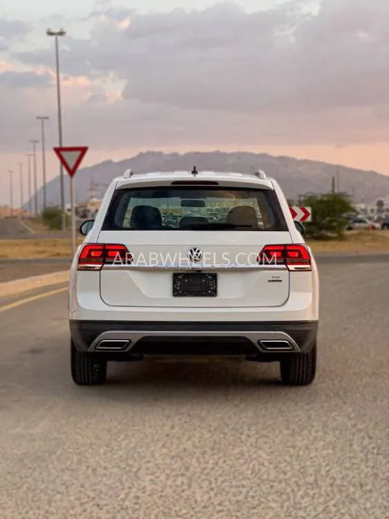 Volkswagen Touareg 2019 for Sale in Abu Dhabi Image-7