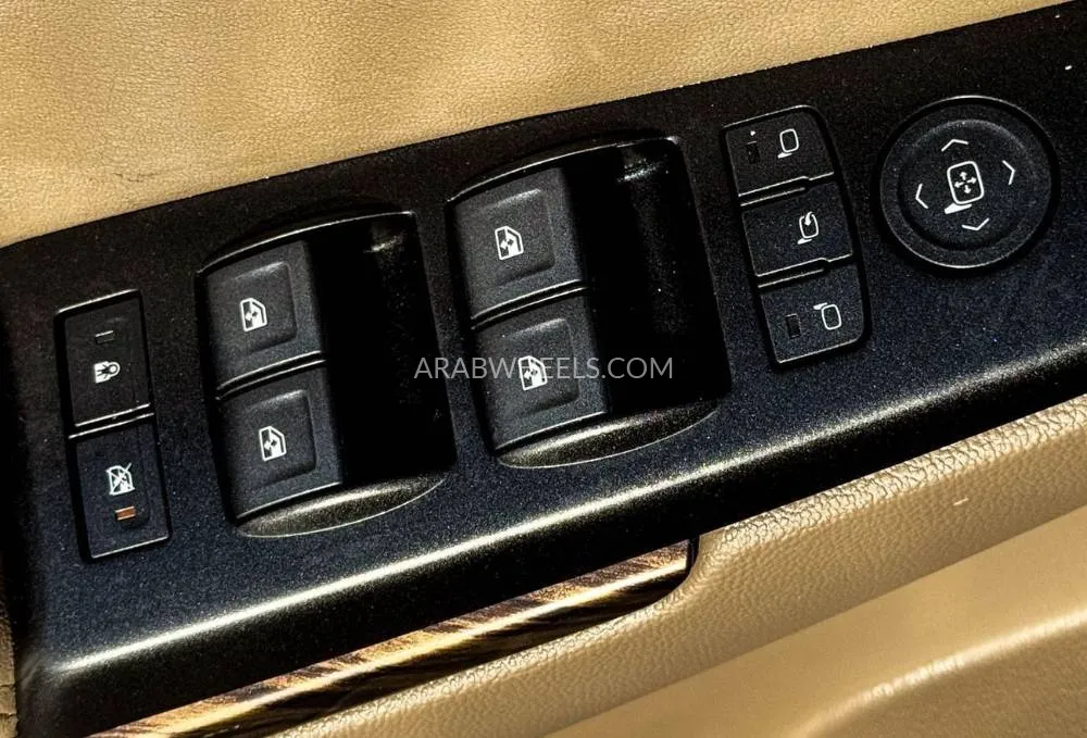 GMC Yukon XL 2020 for Sale in Sharjah Image-21