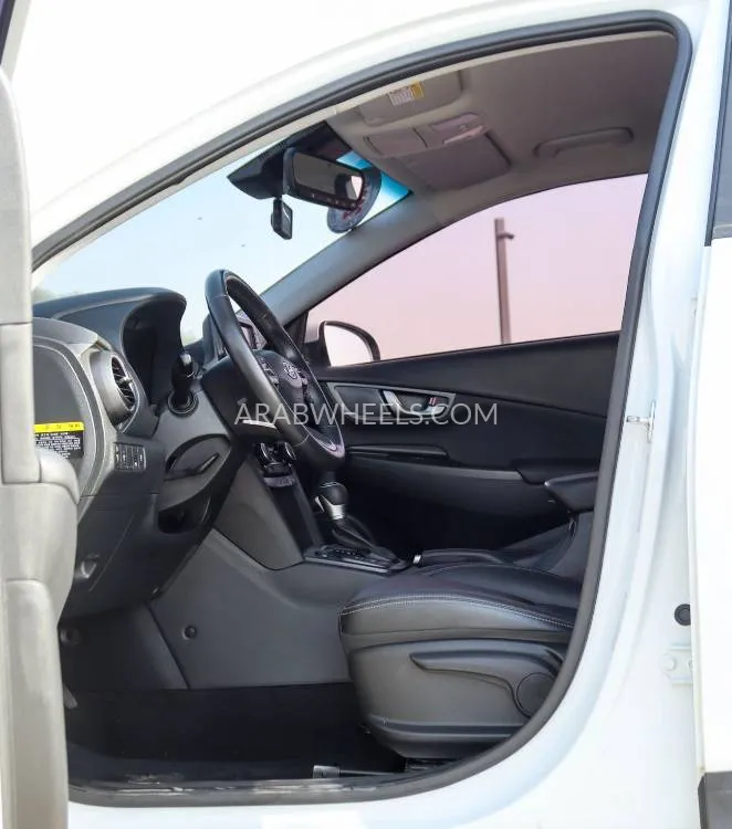 Hyundai Kona 2020 for Sale in Sharjah Image-8