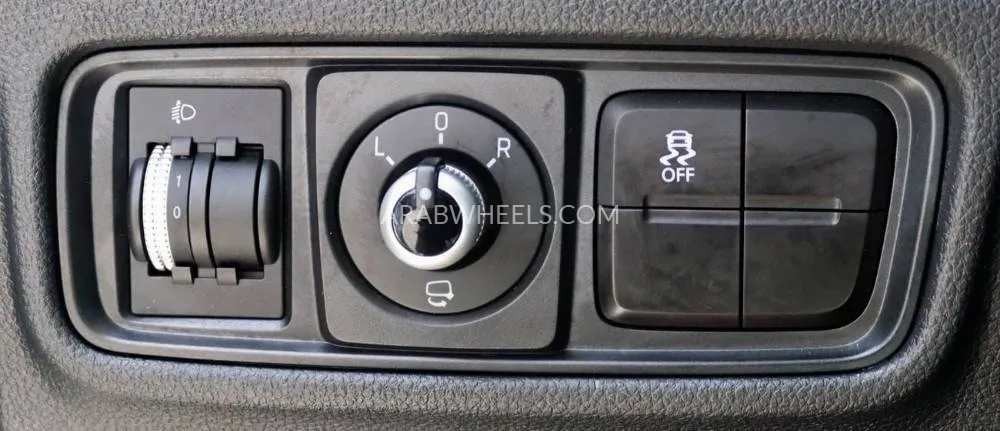 JAC JS4 2023 for Sale in Sharjah Image-19