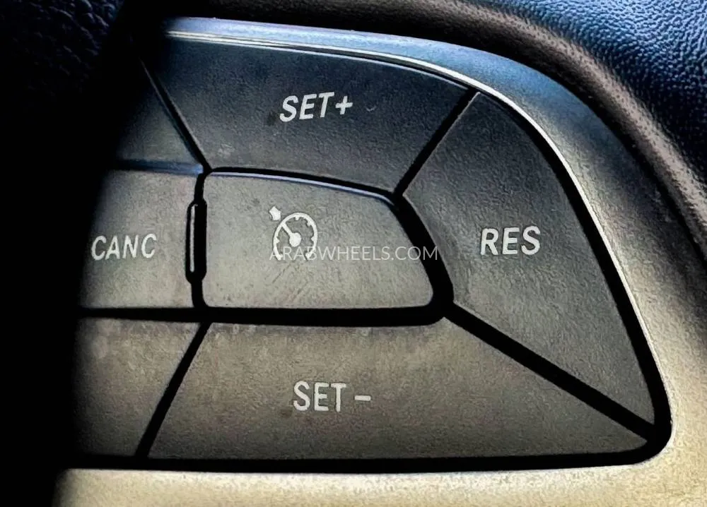 جيب شيروكي 2021 for Sale in الشارقة Image-15