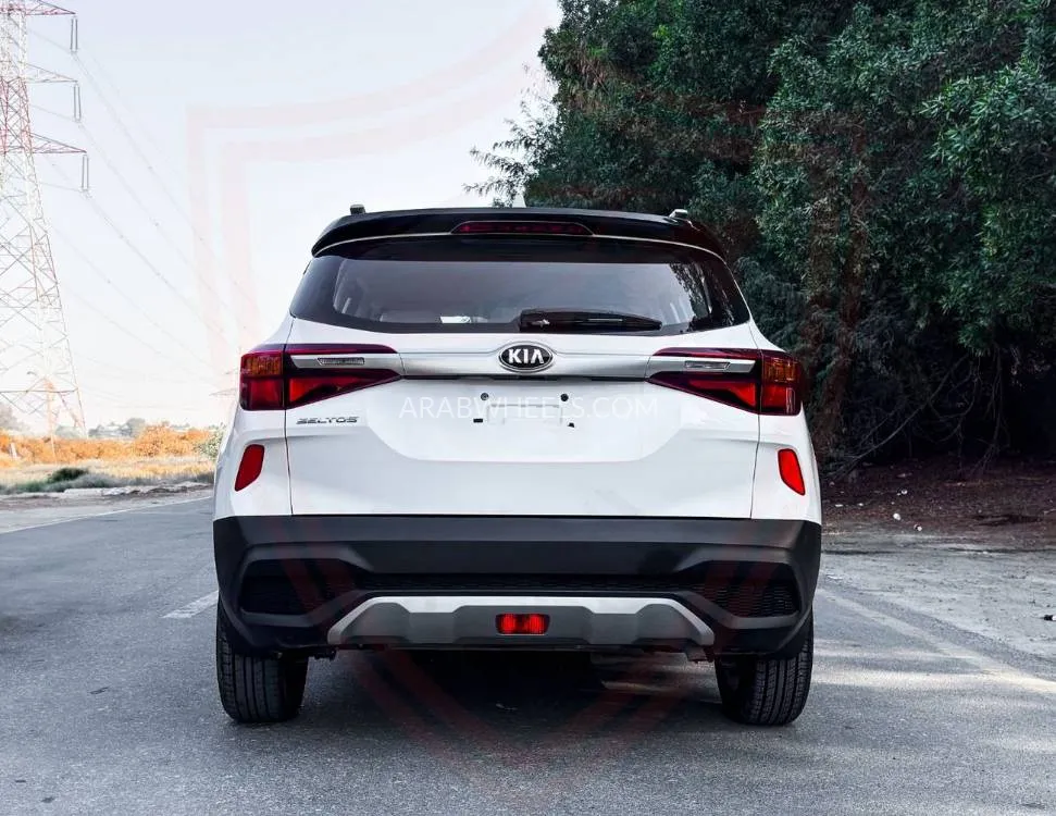 Kia Seltos 2020 for Sale in Sharjah Image-5