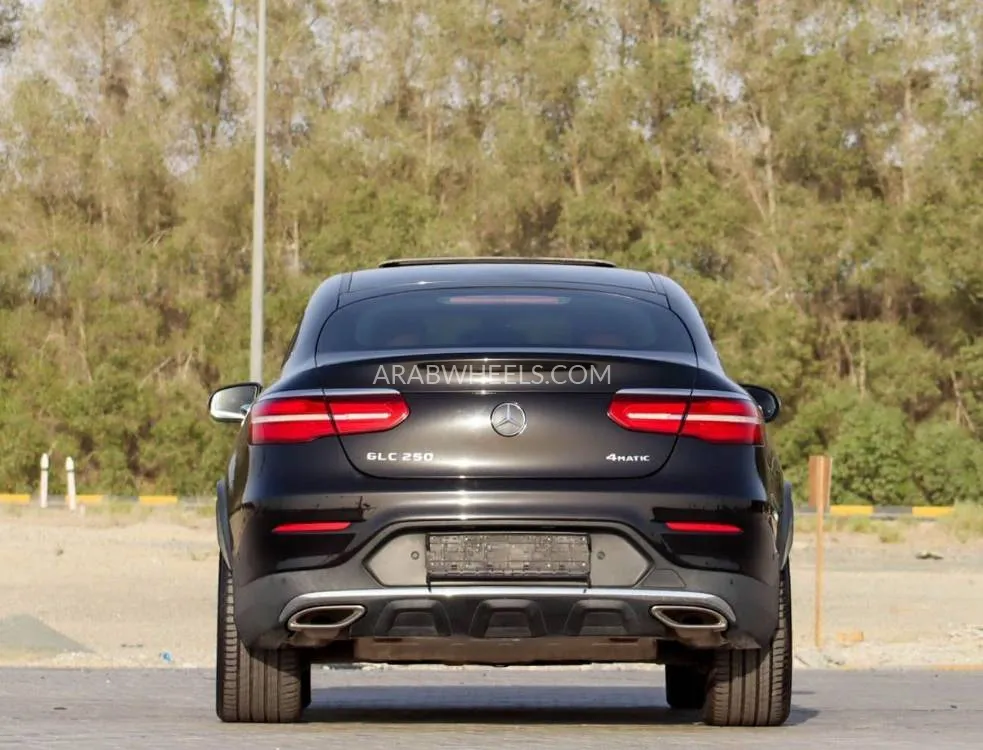 Mercedes Benz GLC Class 2018 for Sale in Sharjah Image-5