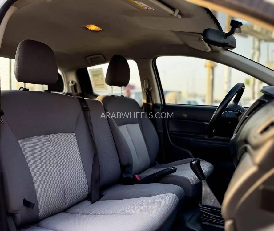 ميتسوبيشي L200 2023 for Sale in الشارقة Image-8