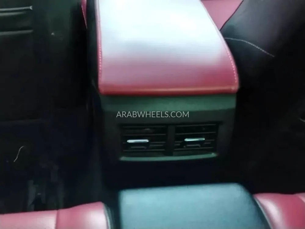 Lexus RC F 2016 for Sale in Dubai Image-16