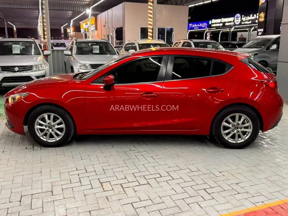Mazda 3 2016 for Sale in Ajman Image-3