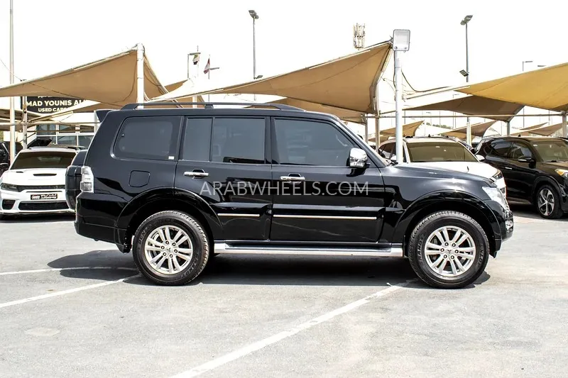 Mitsubishi Pajero 2020 for Sale in Sharjah Image-4