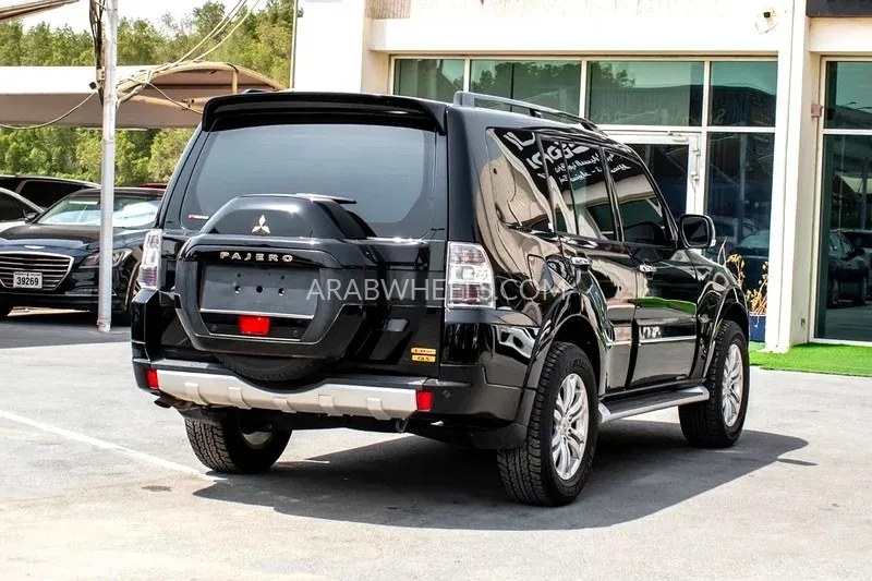 Mitsubishi Pajero 2020 for Sale in Sharjah Image-6