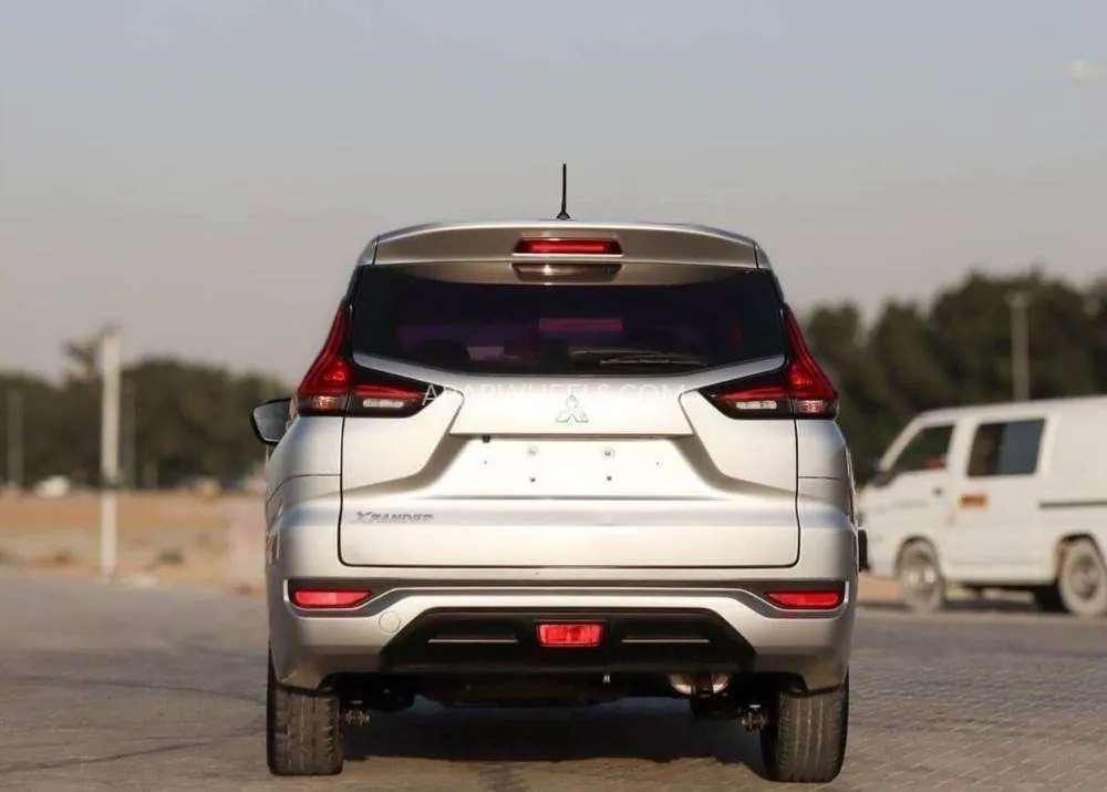 Mitsubishi Xpander 2022 for Sale in Sharjah Image-5
