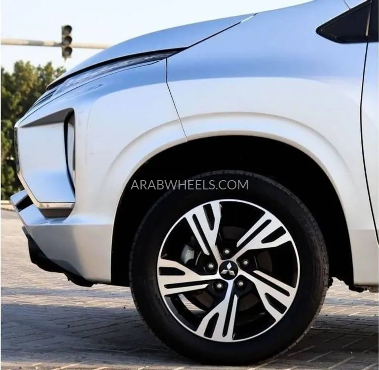 Mitsubishi Xpander 2022 for Sale in Sharjah Image-18