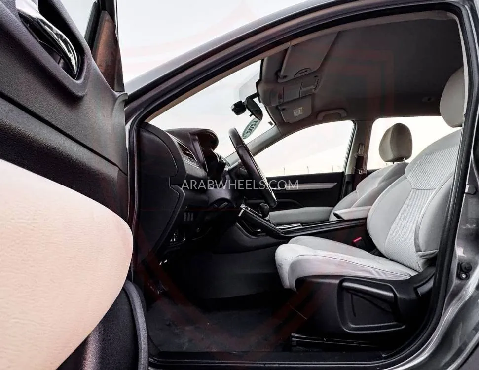 Renault Koleos 2021 for Sale in Sharjah Image-8