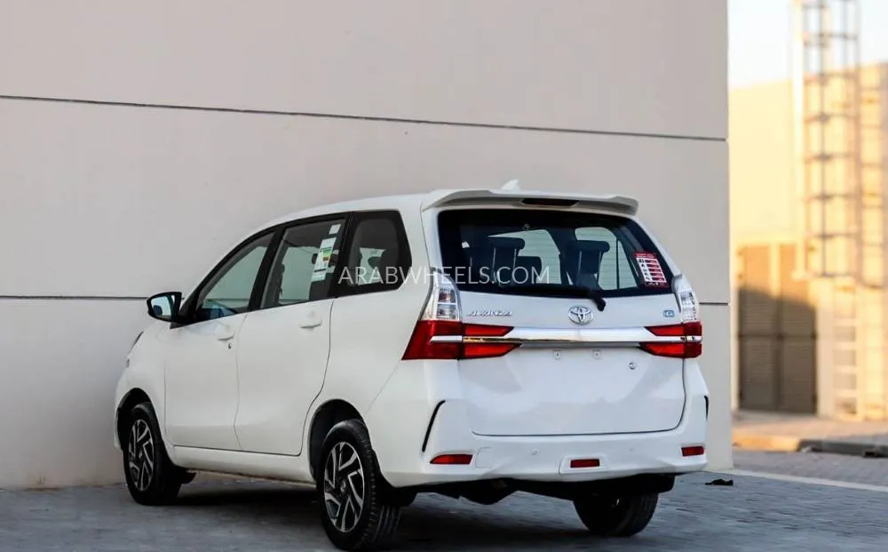 Toyota Avanza 2020 for Sale in Sharjah Image-3