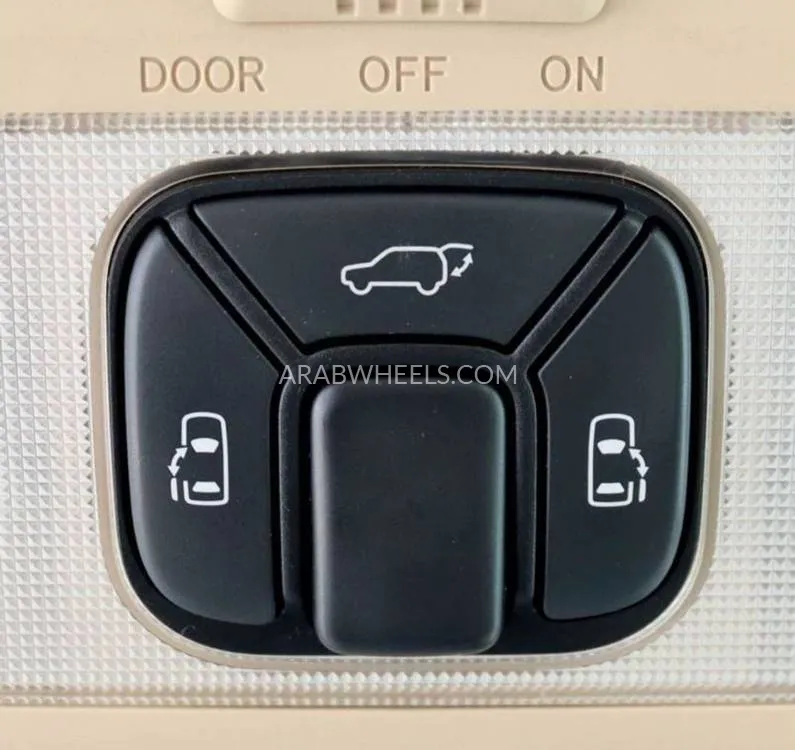 Toyota Previa 2020 for Sale in Sharjah Image-18