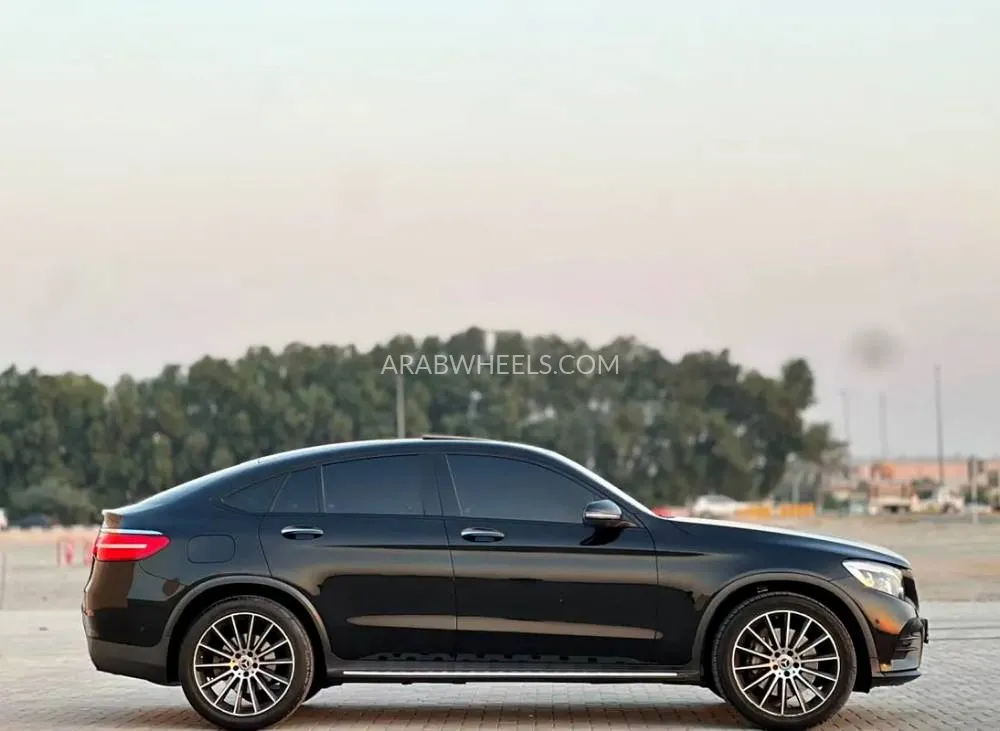 Mercedes Benz GLC Class 2018 for Sale in Sharjah Image-5
