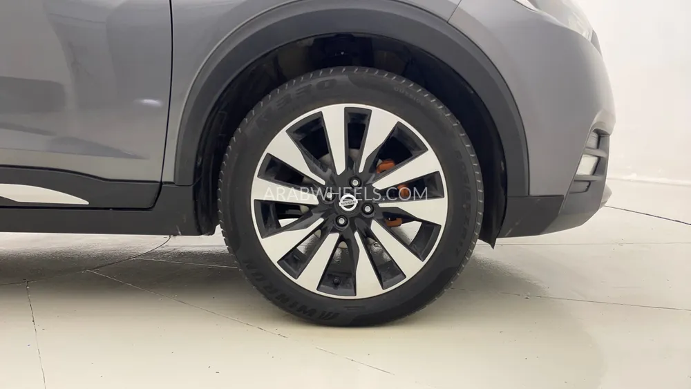 Nissan Kicks 2019 for Sale in Dubai Image-10