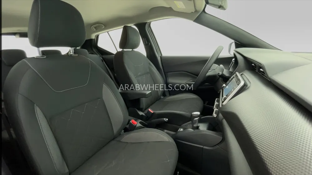 Nissan Kicks 2019 for Sale in Dubai Image-22