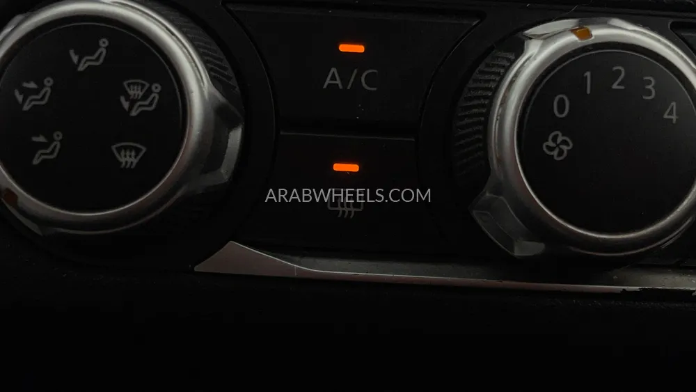 Nissan Kicks 2019 for Sale in Dubai Image-33