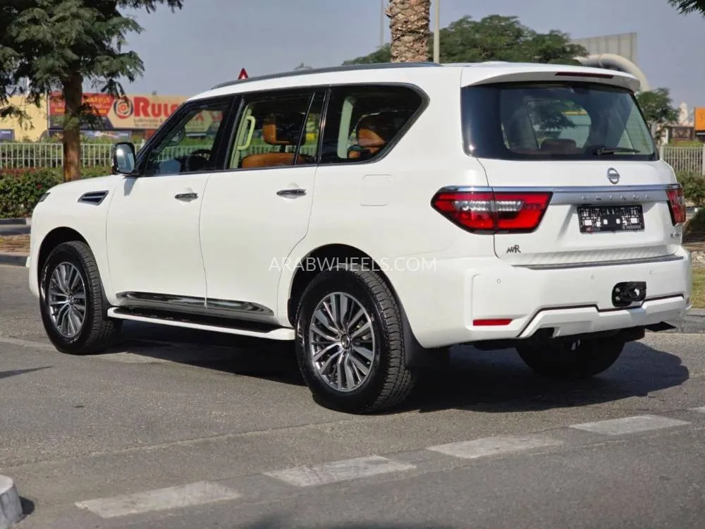 Nissan Patrol 2020 for Sale in Dubai Image-13