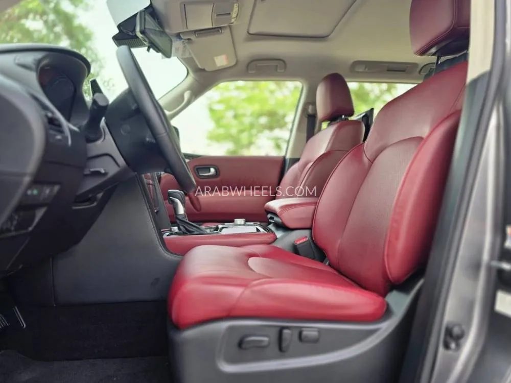 Nissan Patrol 2022 for Sale in Dubai Image-3