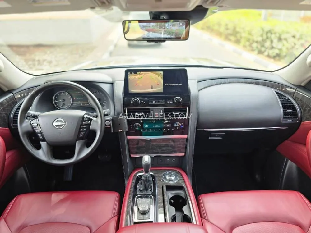 Nissan Patrol 2022 for Sale in Dubai Image-4