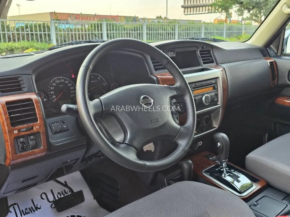 Nissan Patrol 2023 for Sale in Dubai Image-11