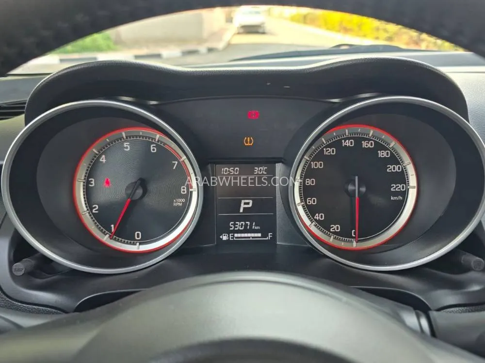Suzuki Swift 2023 for Sale in Dubai Image-5