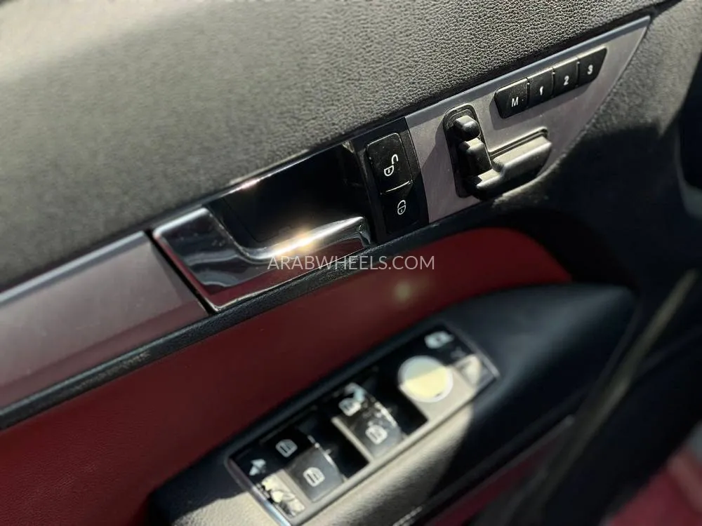 Mercedes Benz E Class 2011 for Sale in Sharjah Image-13