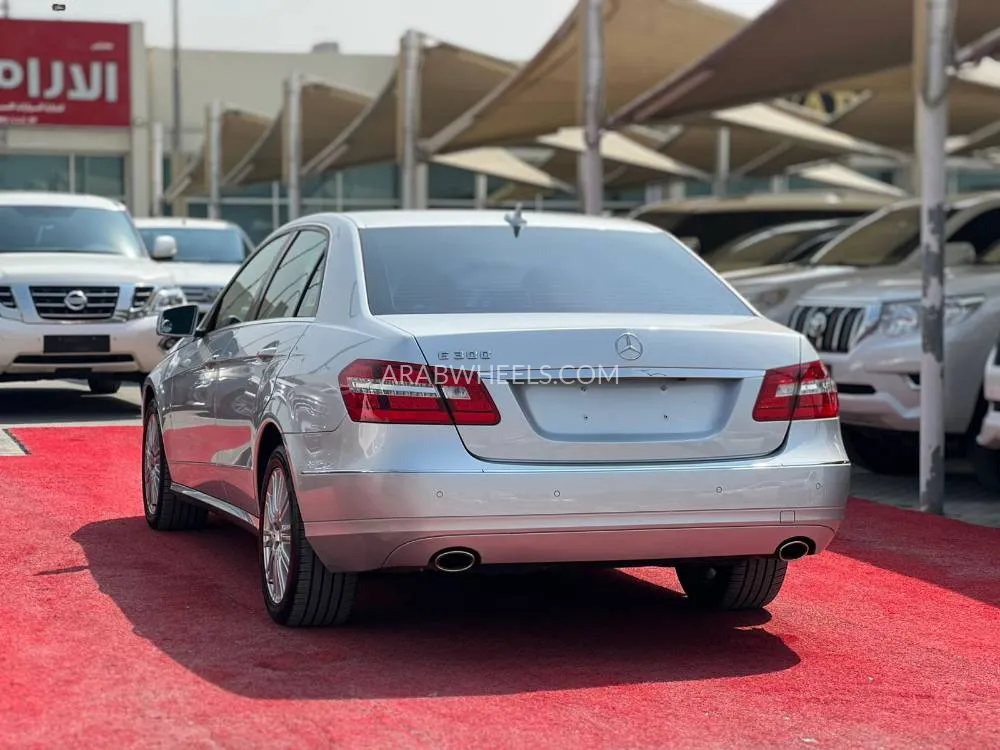Mercedes Benz E Class 2011 for Sale in Sharjah Image-5