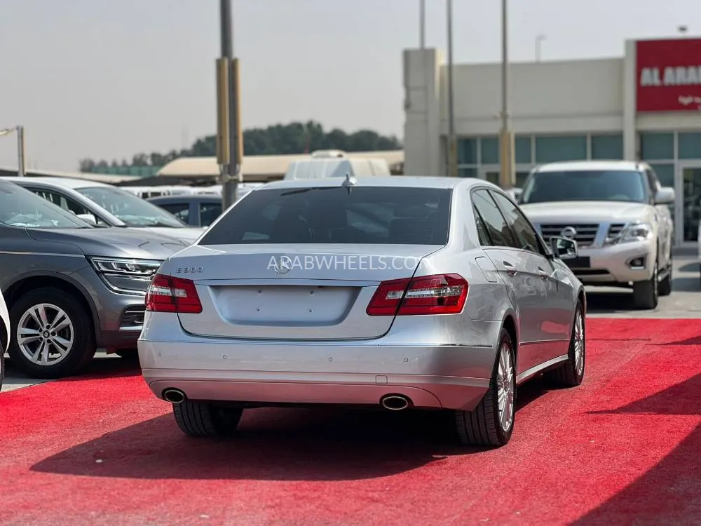Mercedes Benz E Class 2011 for Sale in Sharjah Image-7