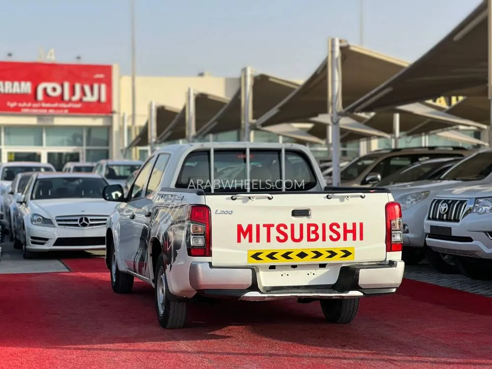 Mitsubishi L200 2022 for Sale in Sharjah Image-5
