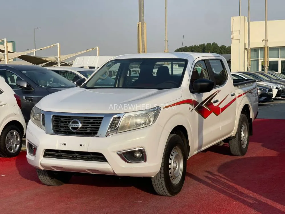 Nissan Navara 2019 for Sale in Sharjah Image-4