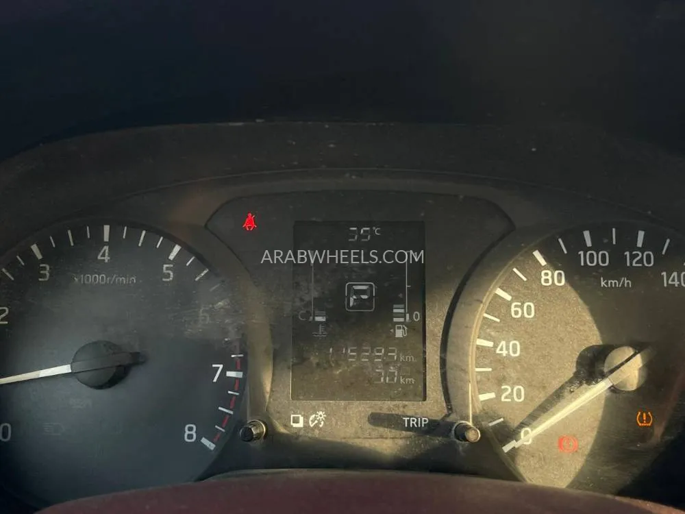 Nissan Navara 2019 for Sale in Sharjah Image-17