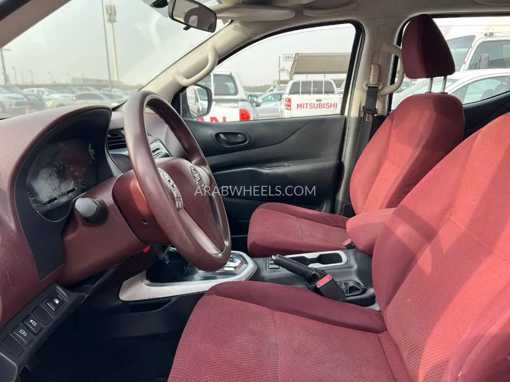Nissan Navara 2020 for Sale in Sharjah Image-9