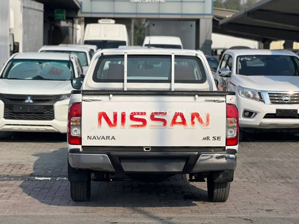 Nissan Navara 2020 for Sale in Sharjah Image-6
