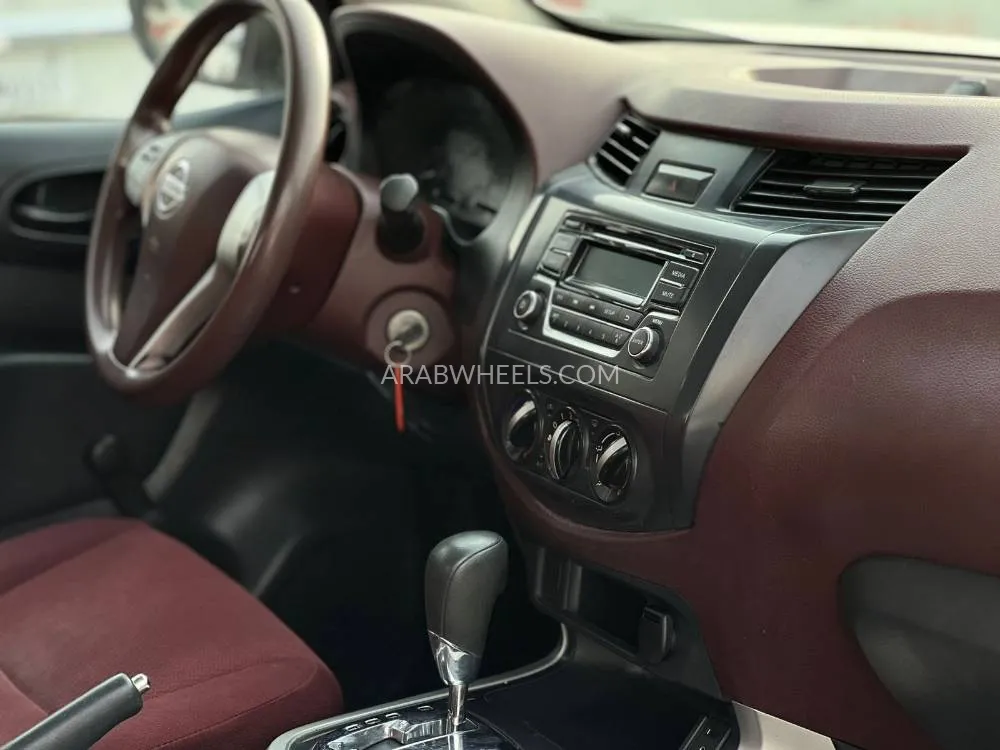 Nissan Navara 2020 for Sale in Sharjah Image-14