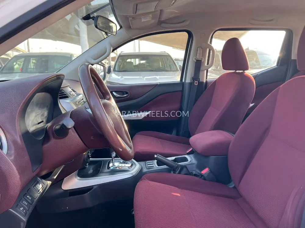نيسان  نافارا 2020 for Sale in الشارقة Image-10