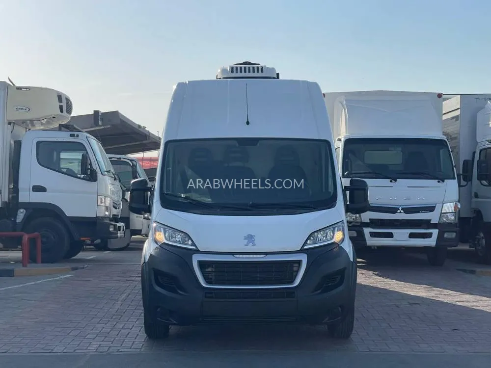 Peugeot Boxer 2021 for Sale in Sharjah Image-3