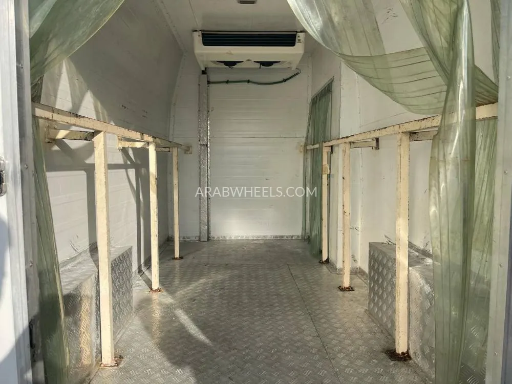 Peugeot Boxer 2021 for Sale in Sharjah Image-9