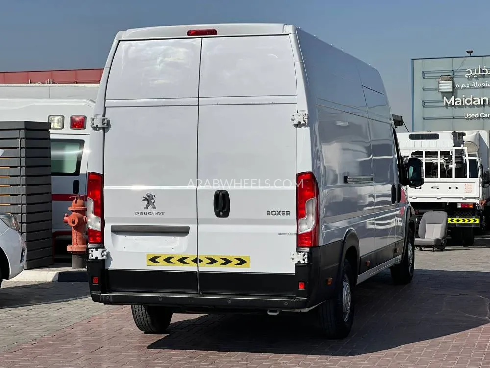 Peugeot Boxer 2023 for Sale in Sharjah Image-6