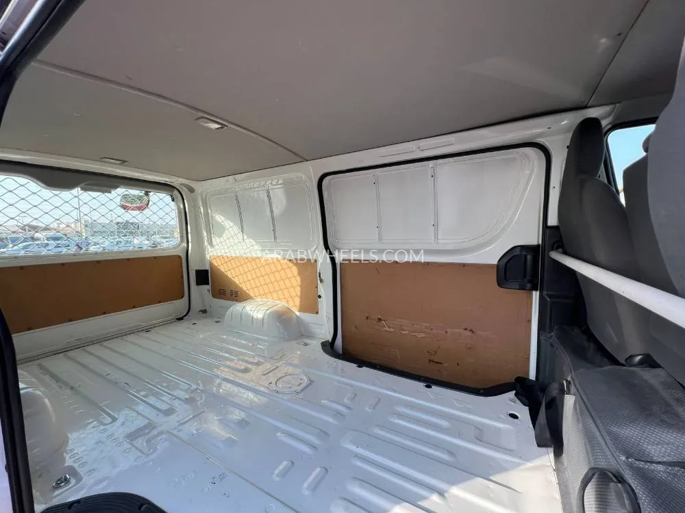 Toyota Hiace 2021 for Sale in Sharjah Image-14