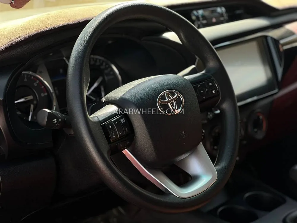 Toyota Hilux 2024 for Sale in Sharjah Image-20