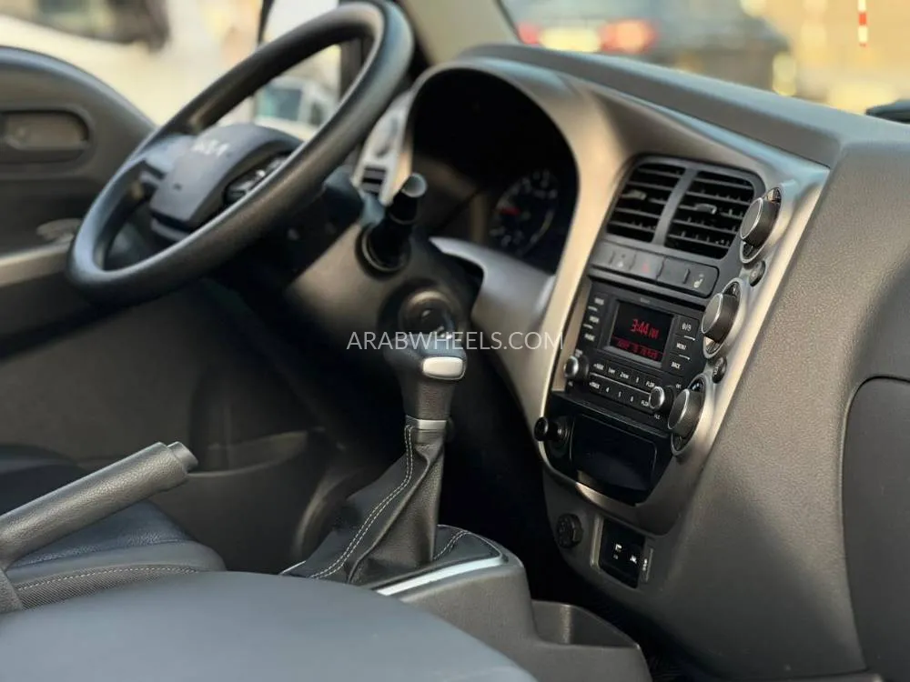 Kia Bongo 2022 for Sale in Sharjah Image-9